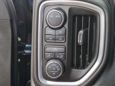 Certified 2022 Chevrolet Silverado 1500 LT w/ Z71 Off-Road Package AWD/4WD image 17