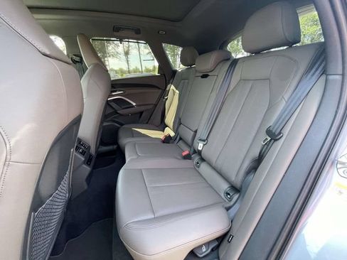 Used 2025 Audi Q5 Prestige AWD/4WD image 13