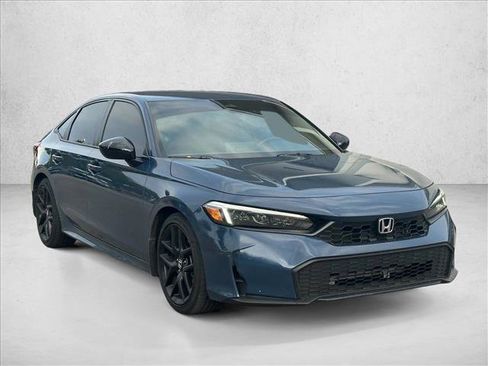 Used 2025 Honda Civic Sport image 3