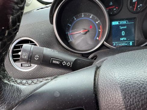 Used 2014 Chevrolet Cruze LT image 15