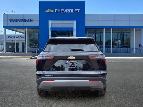 New 2026 Chevrolet Equinox LT w/ Convenience Package II FWD image 5