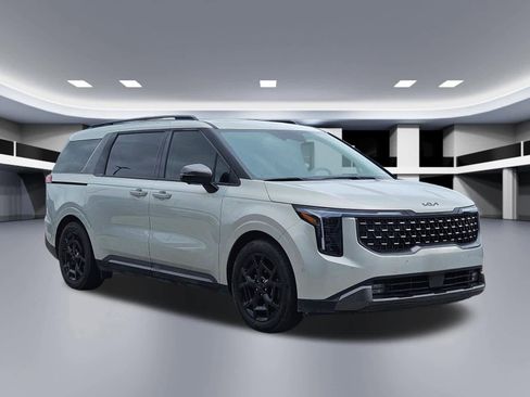 Certified 2025 Kia Carnival SX Prestige FWD image 8