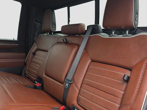 Used 2025 GMC Sierra 2500 Denali Ultimate w/ Max Trailering Package AWD/4WD image 12