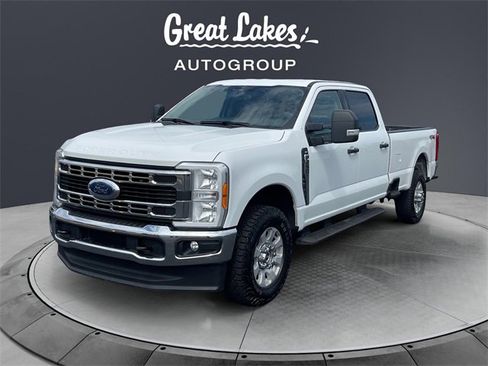 Used 2023 Ford F250 XLT image 1