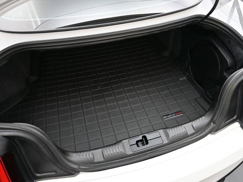 Used 2020 Ford Mustang Shelby GT350 w/ Technology Package image 36