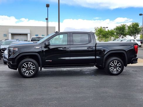 Used 2025 GMC Sierra 1500 AT4 w/ AT4 Premium Package AWD/4WD image 2