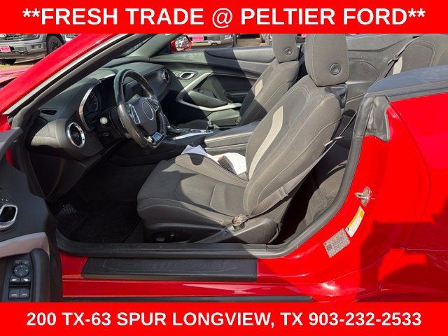 Used 2020 Chevrolet Camaro LT RWD image 6