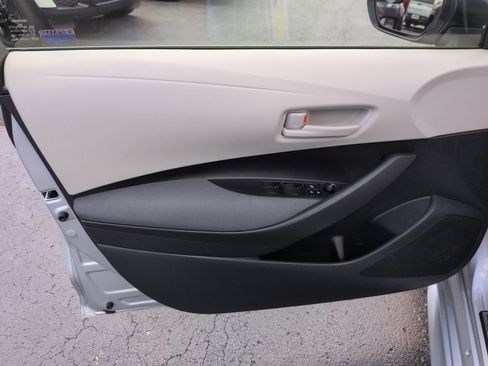 Used 2024 Toyota Corolla LE FWD image 10
