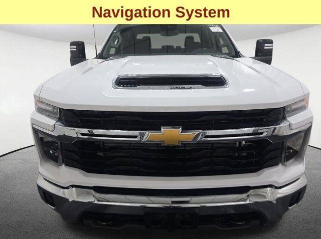 Used 2024 Chevrolet Silverado 3500 LT w/ Convenience Package AWD/4WD image 4