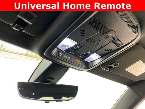 Used 2024 Cadillac XT6 Sport image 35