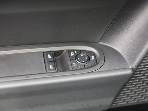 Used 2025 MINI Cooper 2-Door Hardtop image 32