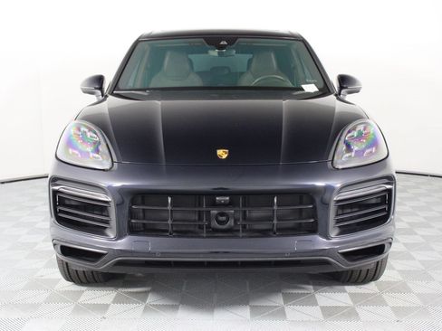 Certified 2023 Porsche Cayenne S AWD/4WD image 10
