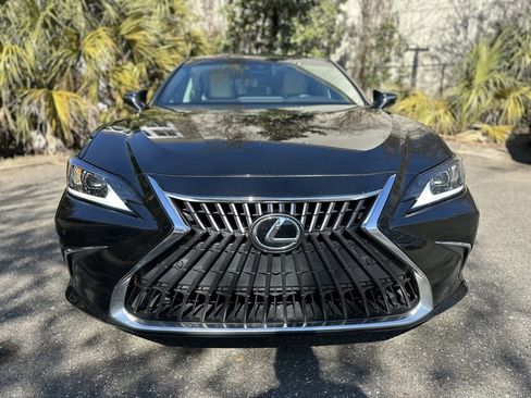 Used 2022 Lexus ES 350 w/ Premium Package image 3