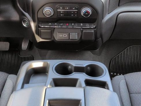 Used 2024 Chevrolet Silverado 1500 Custom Trail Boss w/ LPO, Dark Essentials Package AWD/4WD image 18