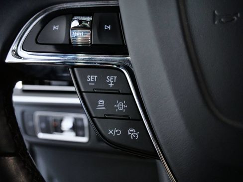 Certified 2022 Lincoln Navigator Reserve w/ Monochromatic Package AWD/4WD image 24