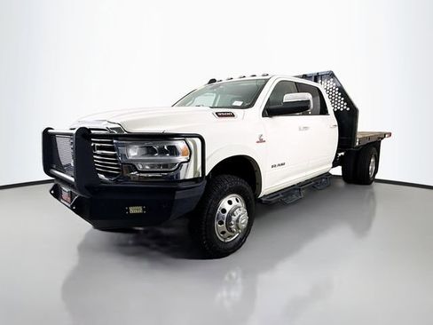 Used 2020 RAM 3500 Laramie AWD/4WD image 3