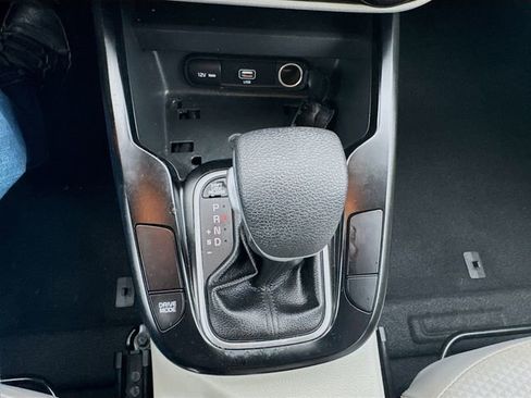 Used 2022 Kia Soul LX image 22