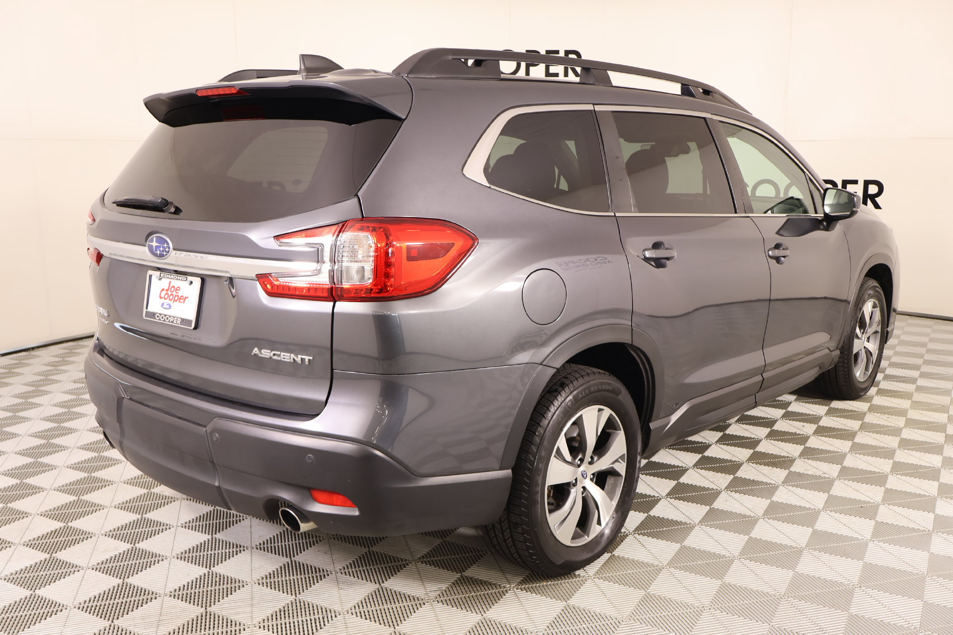 Used 2024 Subaru Ascent Premium w/ Convenience Package AWD/4WD image 21