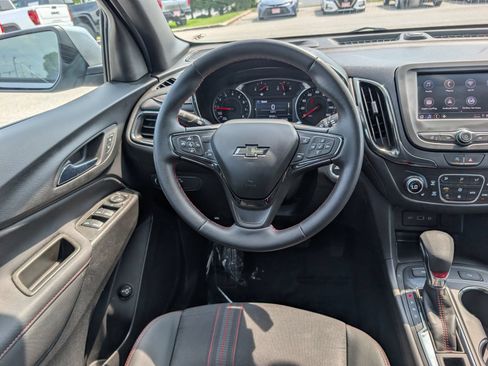 Used 2024 Chevrolet Equinox RS AWD/4WD image 18