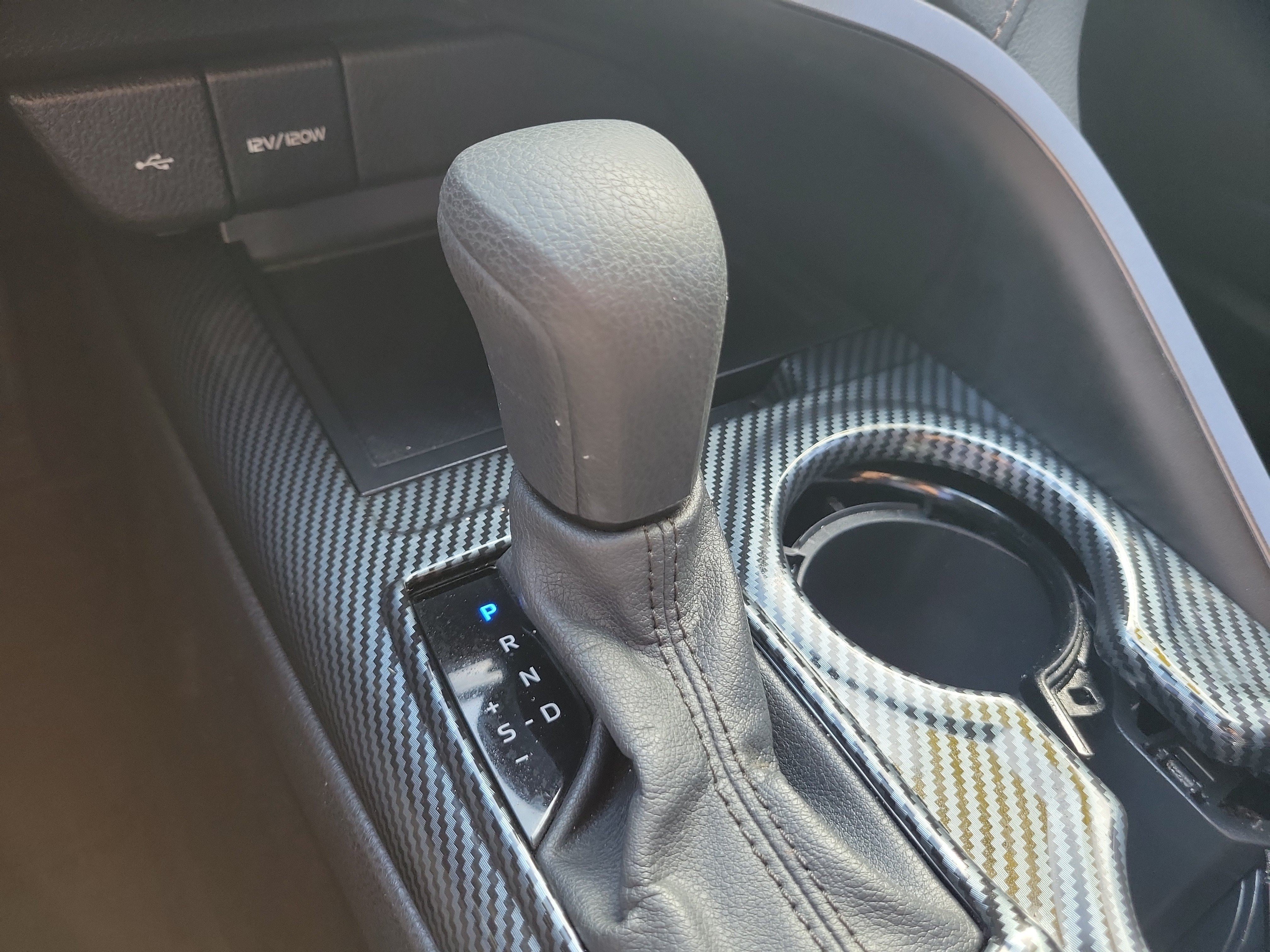 Used 2020 Toyota Camry LE FWD image 27