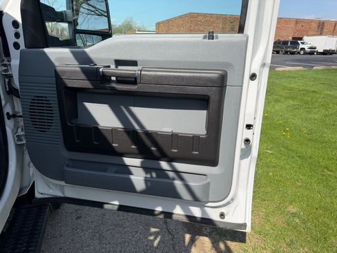 Used 2016 Ford F350 XL image 40