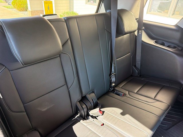 Used 2020 GMC Yukon Denali w/ Denali Premium Package AWD/4WD image 18