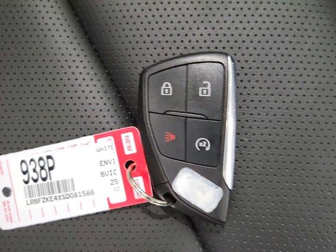 Used 2025 Buick Envision Preferred AWD/4WD image 30