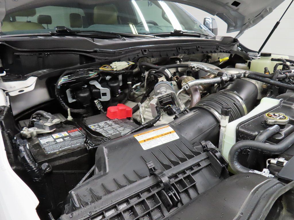 Used 2025 Ford F350 Lariat AWD/4WD image 27