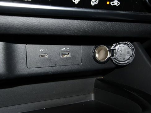 Used 2023 Nissan Rogue SV image 17