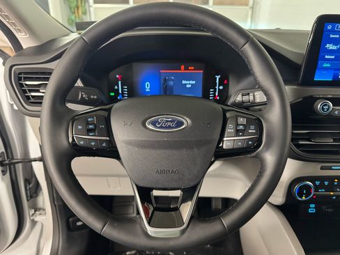 Used 2023 Ford Escape Active image 19