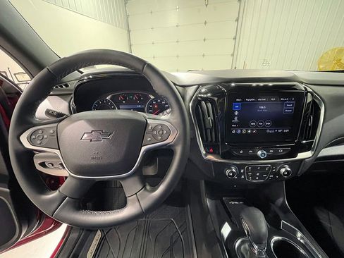 Used 2023 Chevrolet Traverse LT FWD image 39