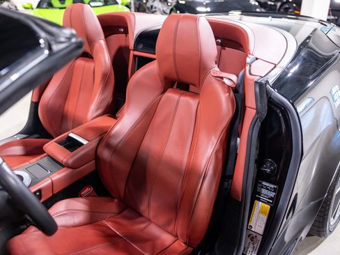 Used 2014 Aston Martin V8 Vantage Roadster RWD image 40
