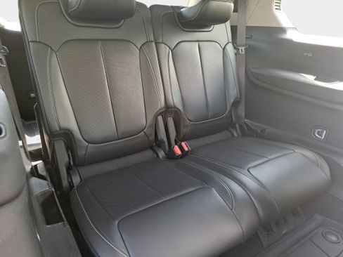 Used 2022 Jeep Grand Cherokee L Limited w/ Luxury Tech Group II AWD/4WD image 12
