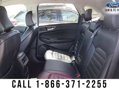 Used 2024 Ford Edge SEL AWD/4WD image 18