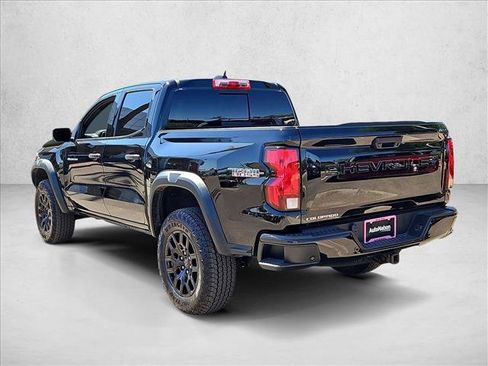 Used 2025 Chevrolet Colorado Trail Boss AWD/4WD image 8