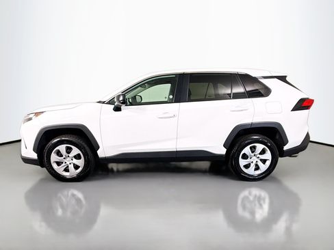 Used 2024 Toyota RAV4 LE FWD image 6