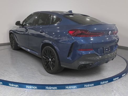 Certified 2022 BMW X6 xDrive40i w/ M Sport Package AWD/4WD image 8