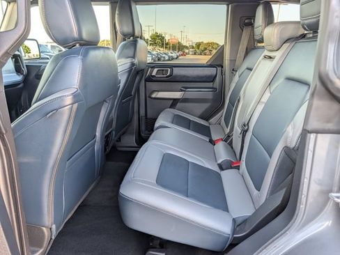 Used 2023 Ford Bronco Outer Banks AWD/4WD image 30