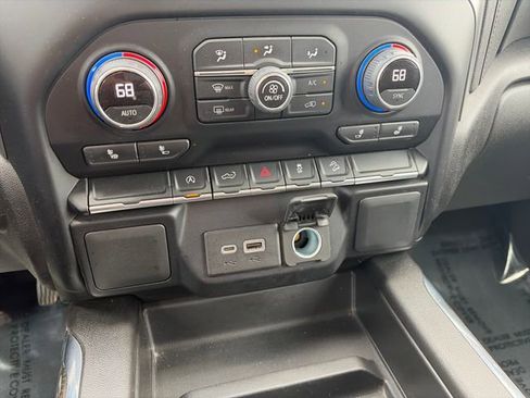 Used 2022 Chevrolet Silverado 1500 RST AWD/4WD image 19