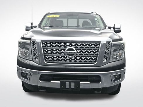 Used 2016 Nissan Titan SL image 2