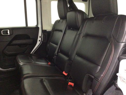 Used 2019 Jeep Wrangler Unlimited Rubicon AWD/4WD image 19