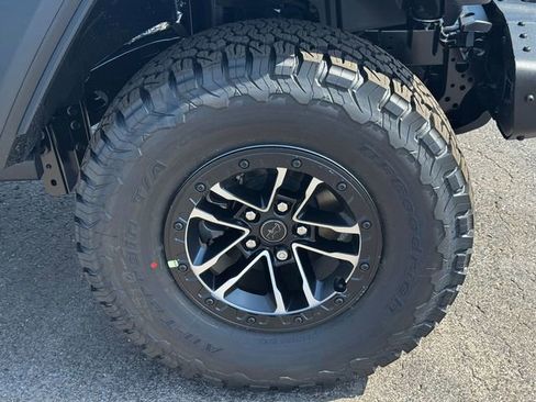 New 2026 Jeep Wrangler Unlimited Rubicon 392 w/ Quick Order Package 27X Moab AWD/4WD image 9