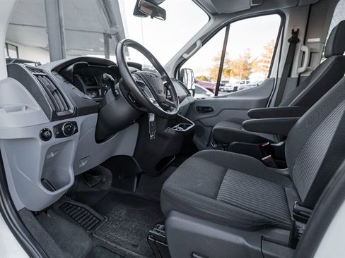 Used 2017 Ford Transit 150 XLT image 16