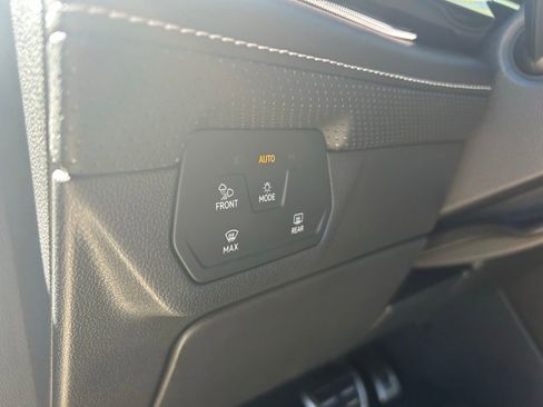 New 2026 Volkswagen Atlas Cross Sport SEL R-Line image 58