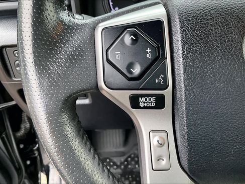 Used 2021 Toyota 4Runner SR5 Premium image 20