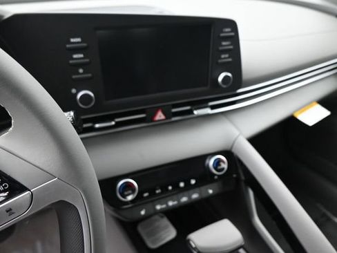 New 2026 Hyundai Elantra SEL Sport Premium FWD image 20