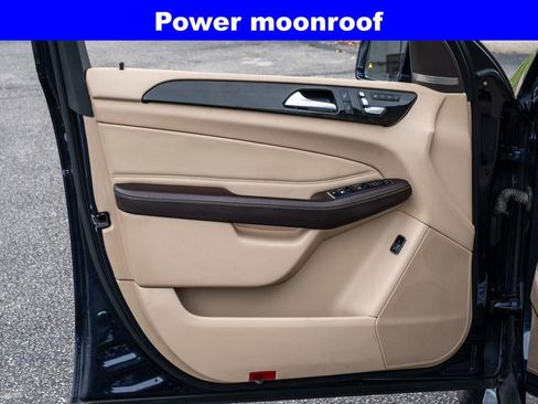 Used 2016 Mercedes-Benz GLE 350 4MATIC w/ Premium Package image 12