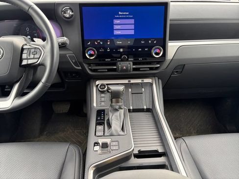 Certified 2025 Lexus GX 550 AWD/4WD image 14