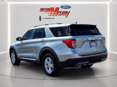 Used 2024 Ford Explorer XLT w/ Equipment Group 202A AWD/4WD image 7