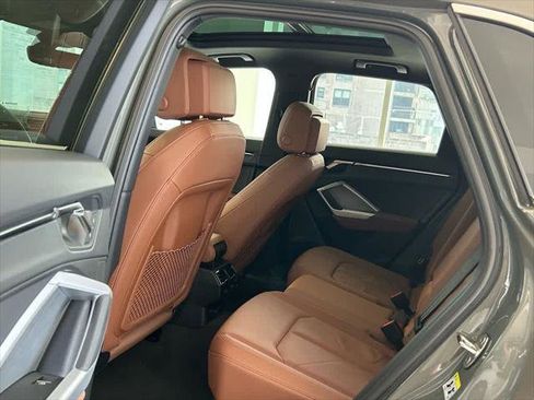 Certified 2025 Audi Q3 2.0T Premium image 16